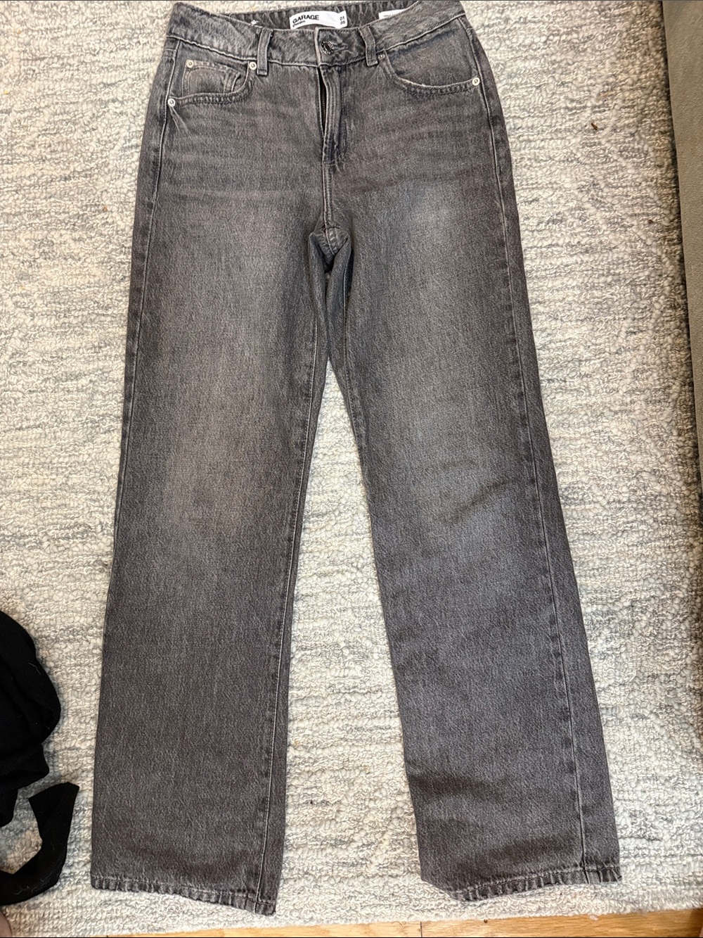 Straight-Leg Jeans in Charcoal Gray